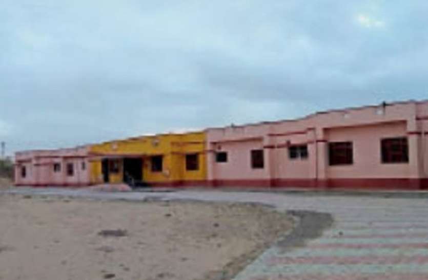 हेल्थ एटीएम से लैस होगा यूपी का हर सीएचसी, पीएचसी हेल्थ एटीएम से लैस होगा यूपी का हर सीएचसी, पीएचसी