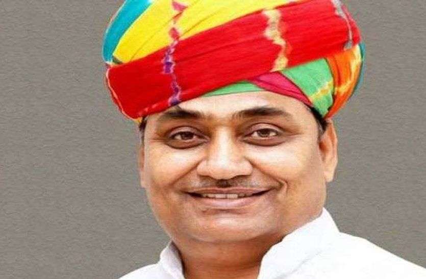 बोर्ड का अच्छा परिणाम देने में शिक्षा मंत्री डोटासरा का जिला पिछड़ा बोर्ड का अच्छा परिणाम देने में शिक्षा मंत्री डोटासरा का जिला पिछड़ा