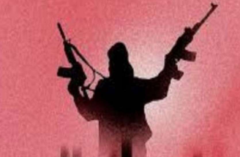 कानपुर में इस बार अलकायदा आतंकी संगठन की हलचल, एटीएस धरपकड़ में जुटी, पकड़े जा चुके हैं कई आतंकी कानपुर में इस बार अलकायदा आतंकी संगठन की हलचल, एटीएस धरपकड़ में जुटी, पकड़े जा चुके हैं कई आतंकी