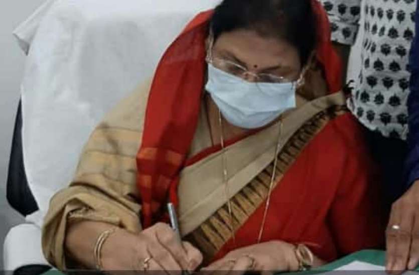 जिला पंचायत अध्यक्ष शकुन सिंह ने कहा समस्या लेकर आने वालों का स्वागत के साथ होगा समाधान जिला पंचायत अध्यक्ष शकुन सिंह ने कहा समस्या लेकर आने वालों का स्वागत के साथ होगा समाधान