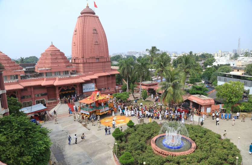 RATH YATRA: रिमझिम फूहार में नगर भ्रमण पर निकले ठाकुरजी RATH YATRA: रिमझिम फूहार में नगर भ्रमण पर निकले ठाकुरजी