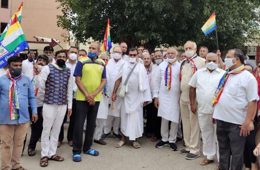 kapilmuni1207_1.jpg चातुर्मास के दौरान संतों के सान्निध्य का लाभ लें: कपिलमुनि