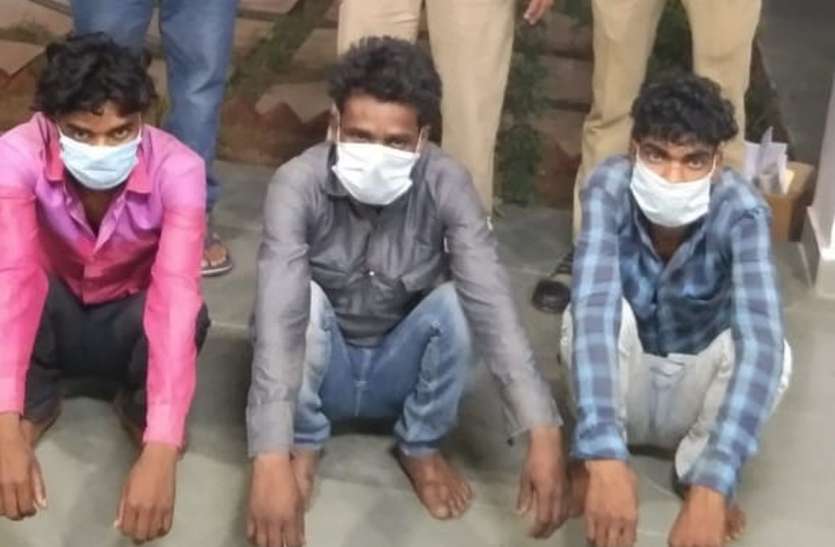 चंदन चोर गिरोह का पर्दाफाश चंदन चोर गिरोह का पर्दाफाश