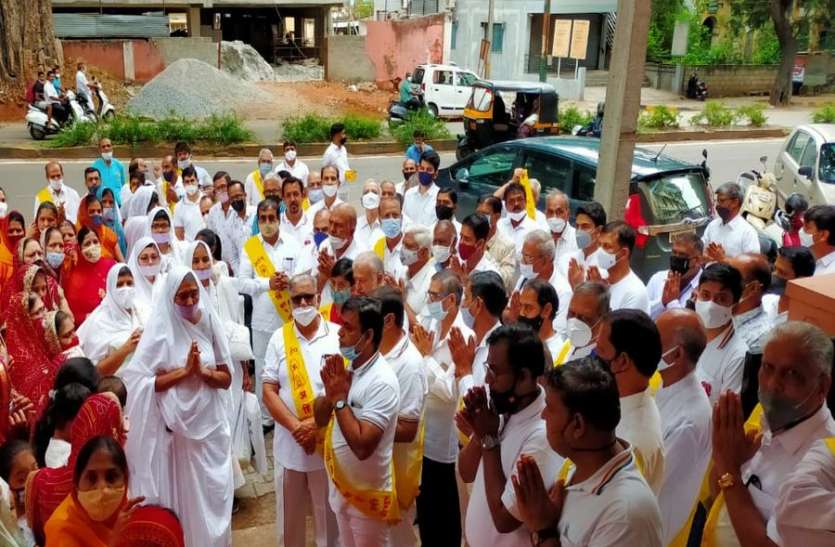 mysore1207.jpg अहिंसा सबसे बड़ा मंगल : साध्वी मंगलप्रज्ञा