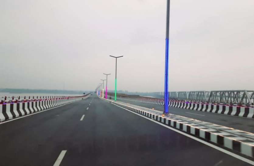 narmada river bridge नर्मदा मैय्या ब्रिज पर फर्राटा भरने लगे वाहन