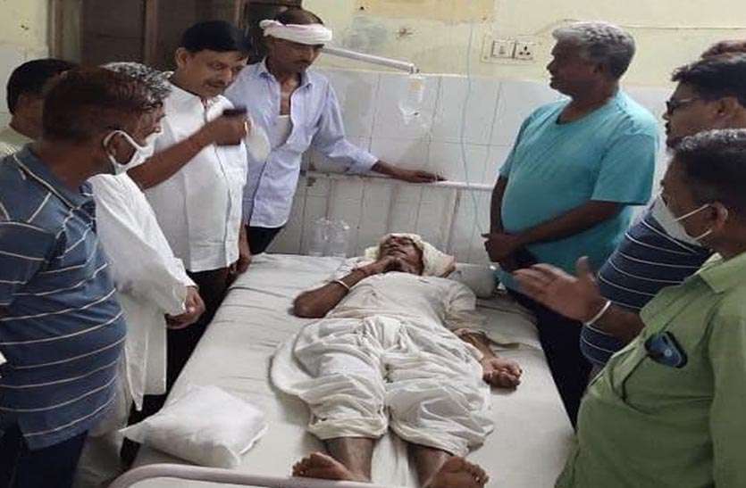 बिजली गिरने से एक जख्मी, दो बकरियों की मौत बिजली गिरने से एक जख्मी, दो बकरियों की मौत