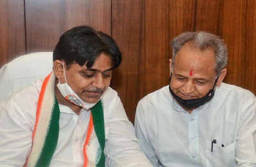 jaipur गहलोत — डोटासरा ने विजेताओं को बधाई दी, बोले हमें आप पर गर्व