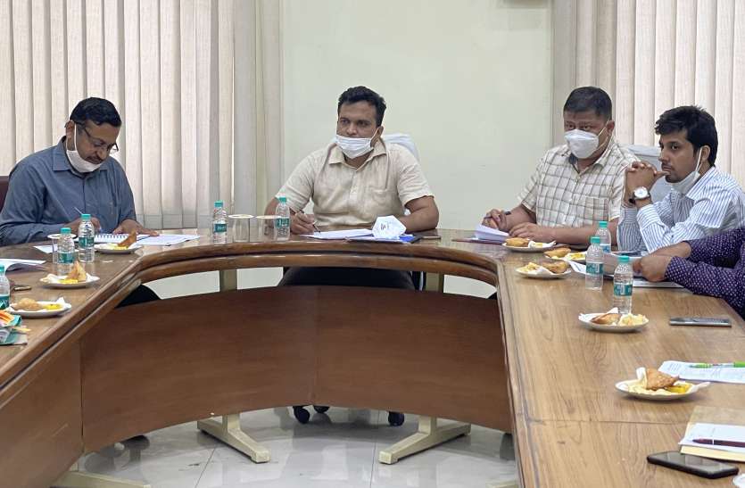 बीमा कंपनी करेगी किसानों के खारिज बीमा क्लेम दावों का सत्यापन बीमा कंपनी करेगी किसानों के खारिज बीमा क्लेम दावों का सत्यापन