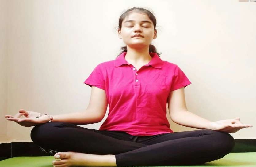 yog in school स्कूलों में बनाए जा रहे योग क्लब, योग सीखकर इम्युनिटी मजबूत करेंगे स्टूडेंट्स