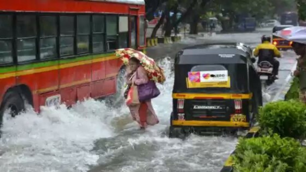 Mumbai Rains: Trains delayed, bus diverted, waterlogged after heavy rain
