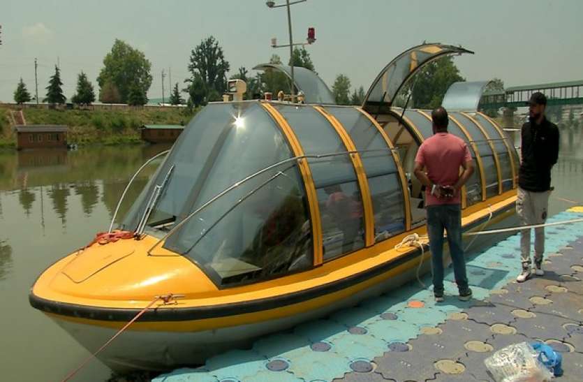 Govt Imports First Luxury Boat To Revive Water Transport On Jhelum – Srinagar: New Zealand’s luxury ‘bus boat’ will run in Jhelum river, fiberglass boat will be equipped with many facilities
