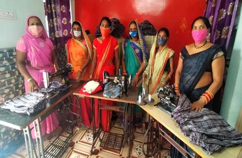 आत्मनिर्भर भारत: यहां छत्तीसगढ़ी व्यंजन अनरसा बेचकर घरेलू महिलाएं कमा रहीं हर महीने 12 से 15 हजार रुपए