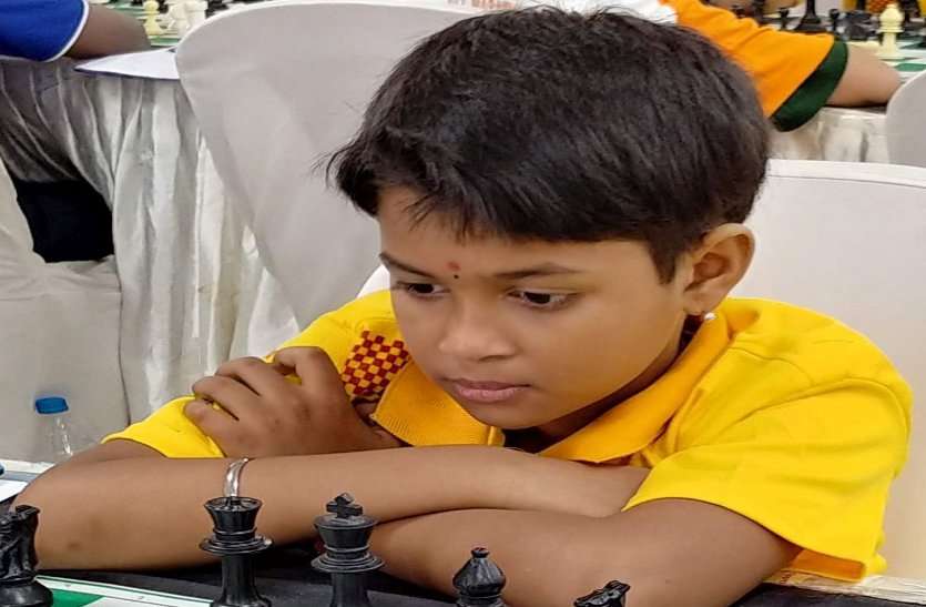 शाबास बिटिया, छत्तीसगढ़ में प्रशिक्षण लेकर वल्र्ड चैस चैंपियनशिप खेलेगी 12 साल की स्नेहा, 370 देश के खिलाड़ी होंगे शामिल शाबास बिटिया, छत्तीसगढ़ में प्रशिक्षण लेकर वल्र्ड चैस चैंपियनशिप खेलेगी 12 साल की स्नेहा, 370 देश के खिलाड़ी होंगे शामिल