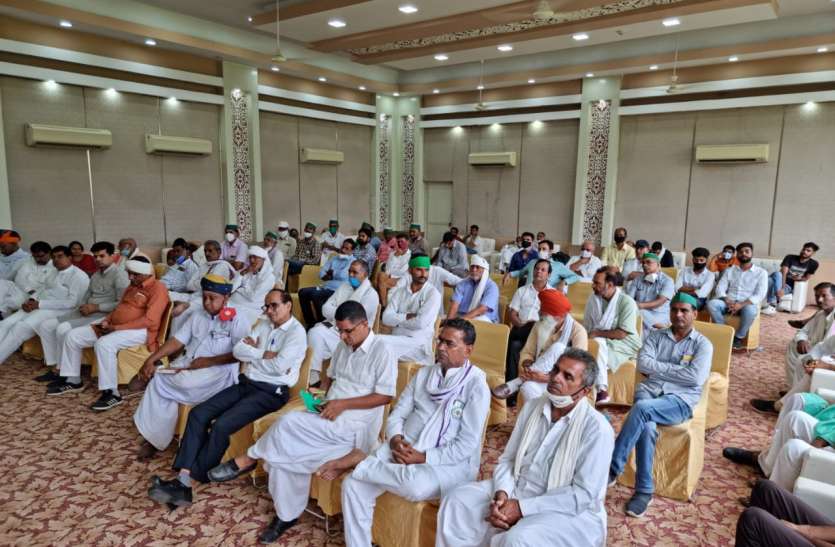 अब किसान करेंगे संसद का घेराव अब किसान करेंगे संसद का घेराव