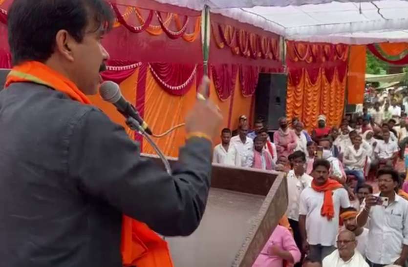 up minister anil rajbhar targets bsp and samajwadi party योगी के मंत्री ने बसपा के ब्राह्मण सम्मेलन को बताया अवसरवादी राजनीति, कहा- बीजेपी और सपा में यह है मुख्य अंतर