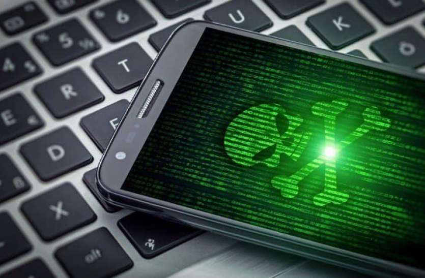 phone_hack.jpg दावा: पेगासस साॅफ्टवेयर से भारतीय पत्रकारों और नेताओं की हो रही जासूसी, सरकार ने किया इंकार