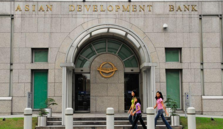 ADB ने देश की आर्थिक विकास का अनुमान घटाकर किया 10%, कोविड-19 की दूसरी लहर बनी वजह