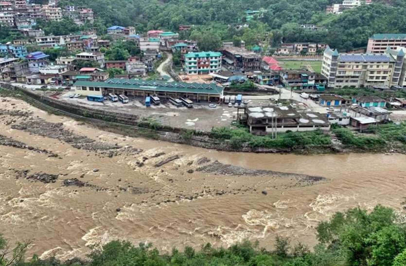 rain Live Weather Report: हिमाचल में 4 लोगों की मौत, 252 सड़कों पर आवाजाही प्रभावित, इन राज्यों में भारी बारिश का अलर्ट