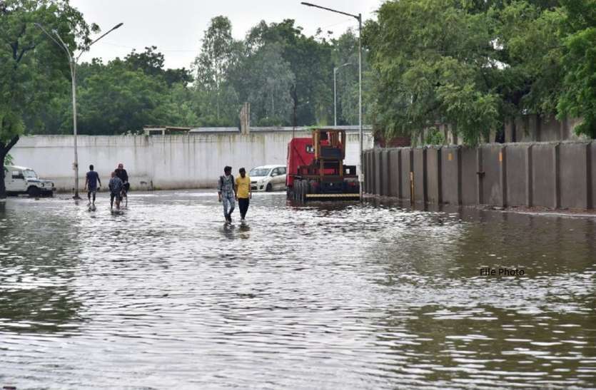 बारिश का नजारा। गुजरात मेें हो चुकी है मौसम की 25 प्रतिशत से अधिक बारिश