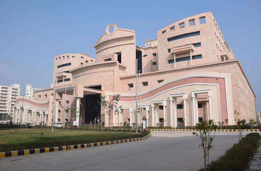 Alwar ESIC Hospital Scam: Slow Investigation Of ACB अलवर ईएसआइसी अस्पताल घोटाला: एसीबी की सुस्त जांच के कारण बचे हुए हैं कई भ्रष्टाचारी, सांसद के पीए पेश नहीं हुए