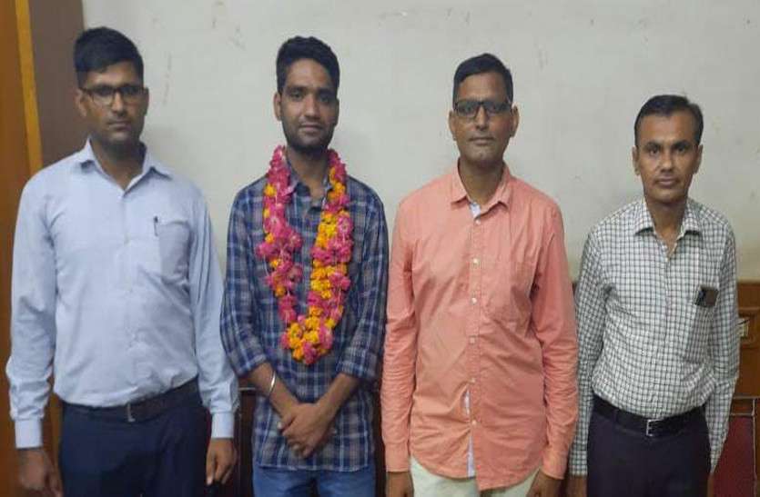 ‘ उड़ान’ की फ्री कोचिंग ने दिए 253 से ज्यादा आरएएस अफसर ‘ उड़ान’ की फ्री कोचिंग ने दिए 253 से ज्यादा आरएएस अफसर