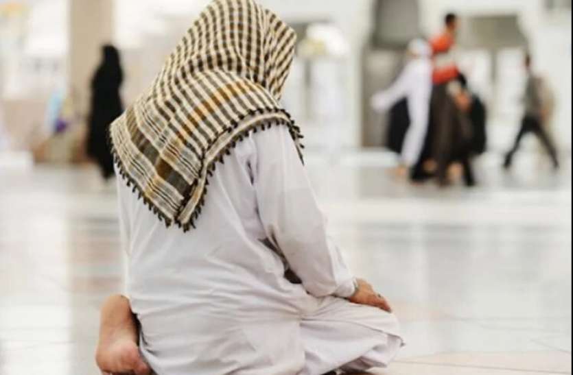 namaz_1587629344.jpg Eid-Ul-Azha: 'भारत और इस्लाम का बंधन मस्जिद की स्थापना के साथ हुआ, पैगंबर भारत के बारे में जानते थे'