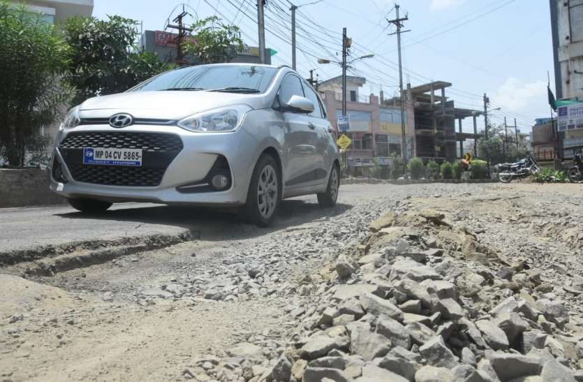sewerage project ये राजधानी है, यहां दोगले व्यवहार के लिए तैयार रहें