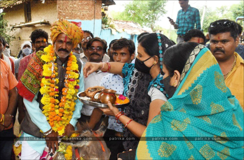sarpanch2.png