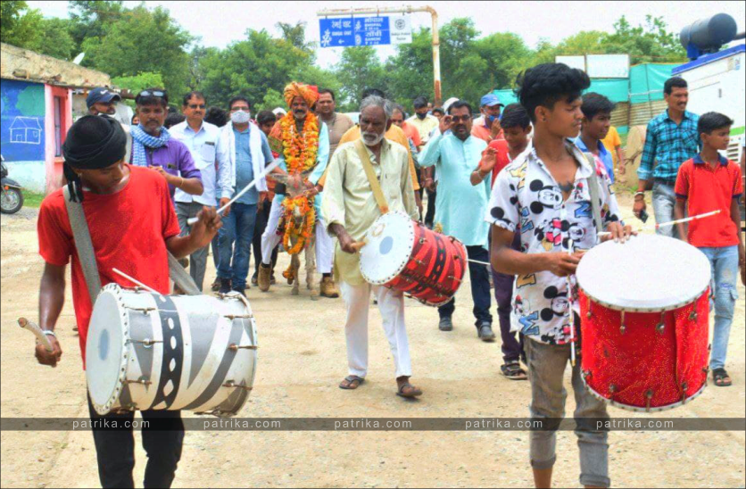 sarpanch3.png