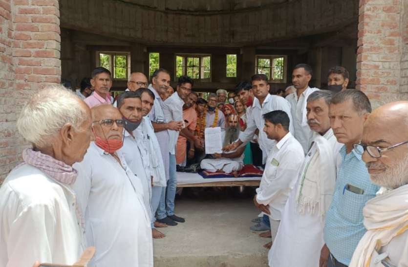 आठ पंचायतों को शाहपुरा में यथावत नहीं रखी तो होगा जनआंदोलन आठ पंचायतों को शाहपुरा में यथावत नहीं रखी तो होगा जनआंदोलन