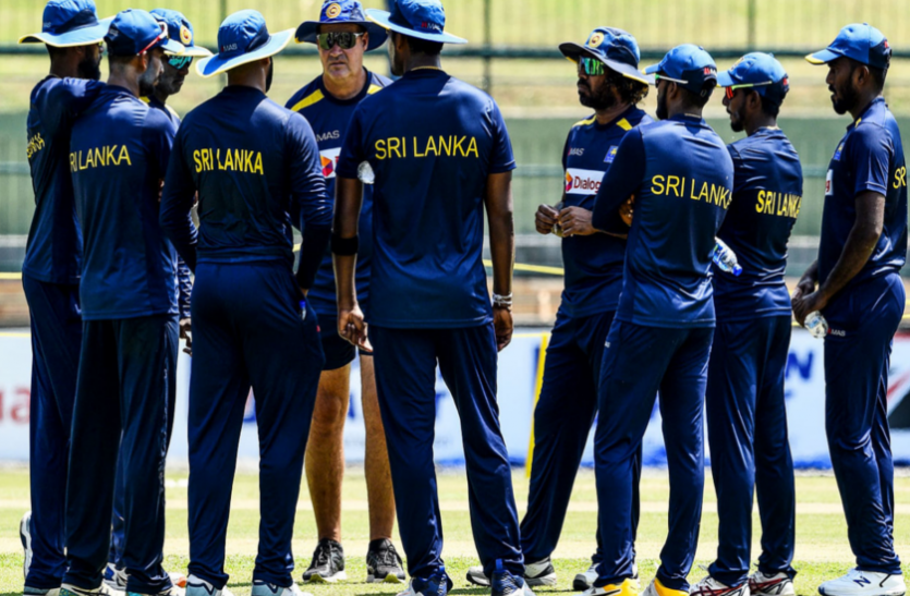 sri_lanka.png आर्थिक तंगी से जूझ रहे श्रीलंका के खिलाड़ी, घर की किश्त भरने में भी हो रही परेशानी!