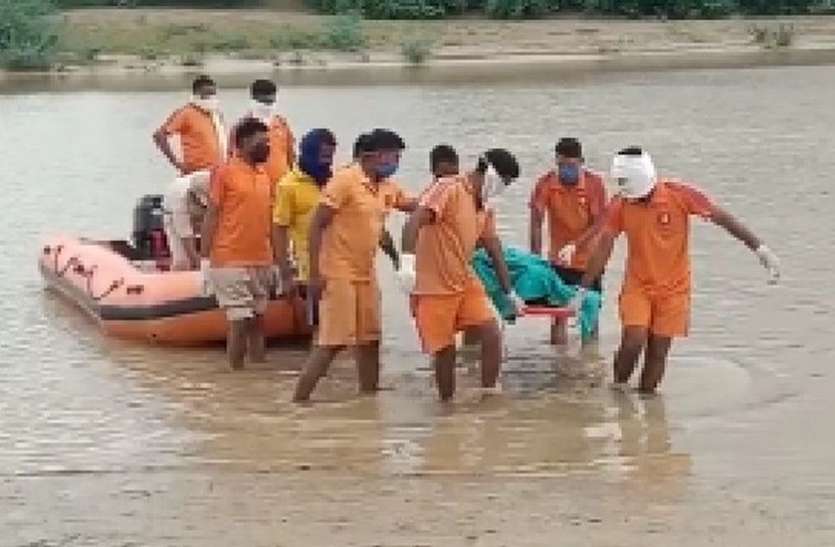 4 किमी दूर मिला युवक का शव 4 किमी दूर मिला युवक का शव