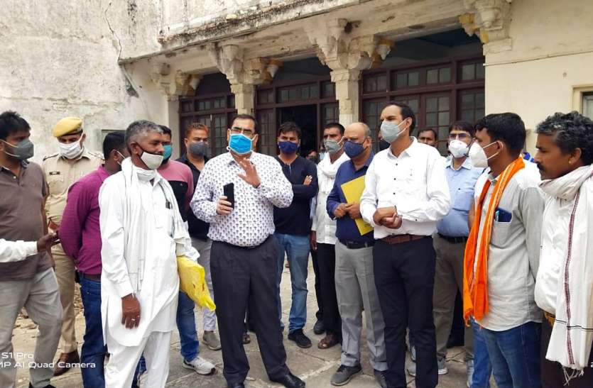 आरटीडीसी होटल में स्विमिंग पूल के लिए खोदा गड्डा बंद करें, कलक्टर बोले भराई का वीडियो व फोटो बनाकर भेजे आरटीडीसी होटल में स्विमिंग पूल के लिए खोदा गड्डा बंद करें, कलक्टर बोले भराई का वीडियो व फोटो बनाकर भेजे