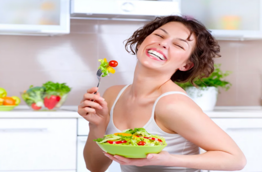 health news Health News: पौष्टिकता से भरपूर होता है सलाद, सेहतमंद बने रहने के लिए ऐसे करें इस्तेमाल
