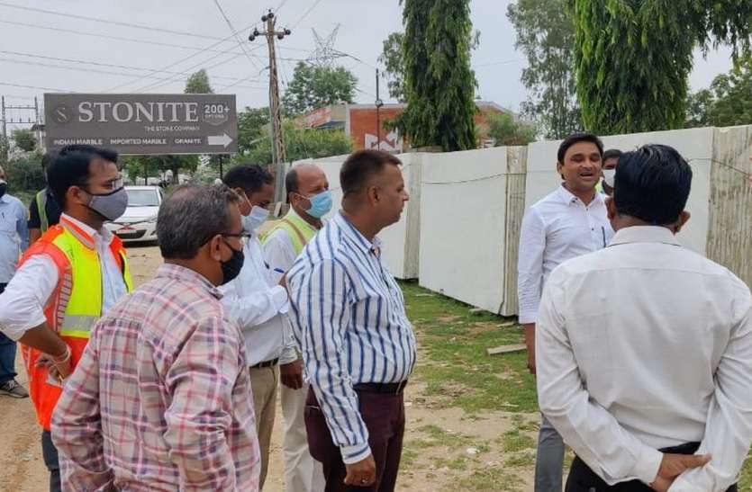राजमार्ग से अवैध कब्जे हटेंगे, दो दिन की मोहलत राजमार्ग से अवैध कब्जे हटेंगे, दो दिन की मोहलत