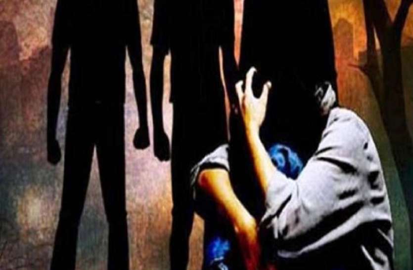 होटल में फोटो शूट कराने के लिए पहुंची मॉडल, कोल्ड ड्रिंक में शराब पिलाकर गैंगरेप प्रयास का आरोप होटल में फोटो शूट कराने के लिए पहुंची मॉडल, कोल्ड ड्रिंक में शराब पिलाकर गैंगरेप प्रयास का आरोप