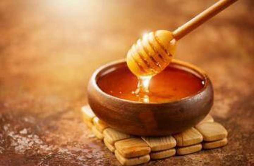अमेजन में बिक रहा छत्तीसगढ़ के इस जिले का शहद, क्वालिटी ऐसी की सात समंदर पार से आ रही डिमांड अमेजन में बिक रहा छत्तीसगढ़ के इस जिले का शहद, क्वालिटी ऐसी की सात समंदर पार से आ रही डिमांड