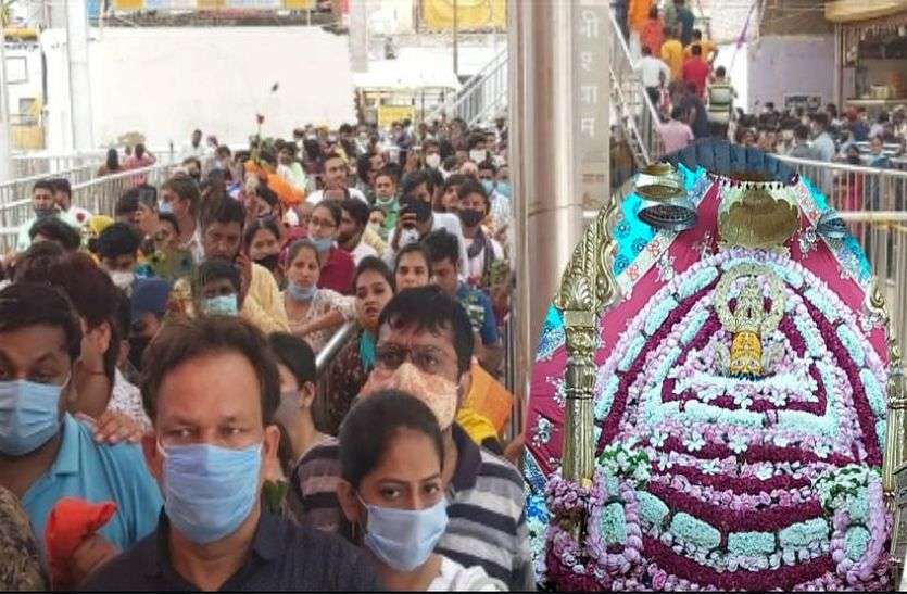 बाबा श्याम के पट खुलते ही उमड़ पड़े श्रद्धालु, जयकारों से फिर गूंज उठी खाटूनगरी बाबा श्याम के पट खुलते ही उमड़ पड़े श्रद्धालु, जयकारों से फिर गूंज उठी खाटूनगरी