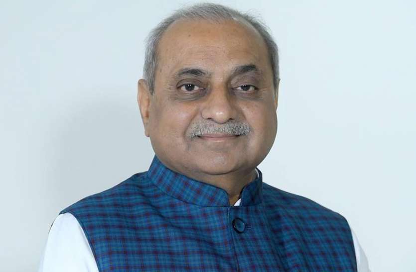 'व्यापारियों के लिए 25 को लगेगा विशेष वैक्सीनेशन कैम्प' 'व्यापारियों के लिए 25 को लगेगा विशेष वैक्सीनेशन कैम्प'