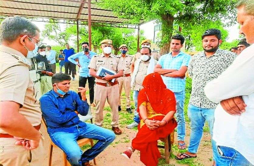 शहीद की मूर्ति क्षतिग्रस्त, सेवानिवृत एएसआइ सहित दो को पकड़ा शहीद की मूर्ति क्षतिग्रस्त, सेवानिवृत एएसआइ सहित दो को पकड़ा