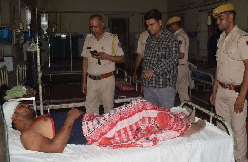 Youth kidnapped in broad daylight, chased and rescued, accused absconding दिनदहाड़े युवक का अपहरण, पुलिस ने पीछा कर छुड़ाया, आरोपी फरार