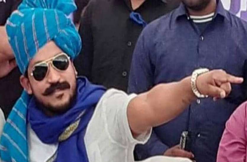 वोट के लिए दलितों-पिछड़ों को मंत्रिमंडल में जगह दे रही है भाजपा : चंद्रशेखर वोट के लिए दलितों-पिछड़ों को मंत्रिमंडल में जगह दे रही है भाजपा : चंद्रशेखर