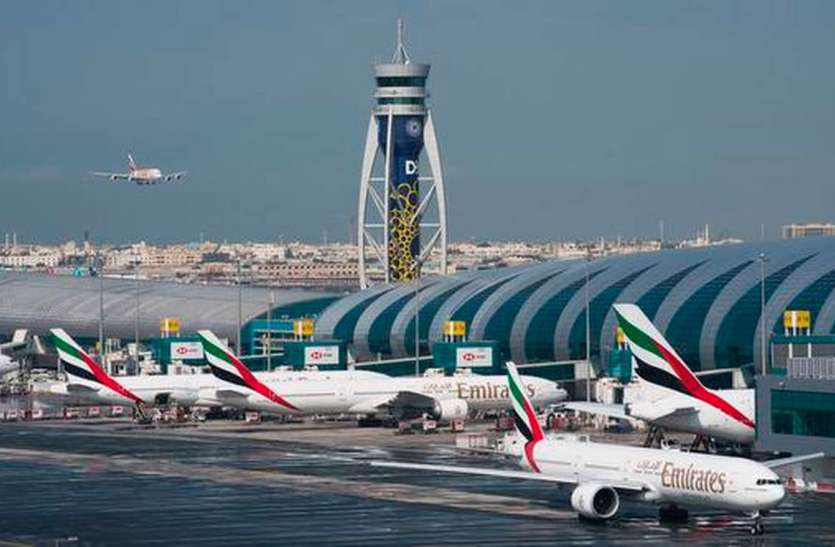 dubai airport दुबई इंटरनेशनल एयरपोर्ट पर दो यात्री विमान भिड़े, बड़ा हादसा टला