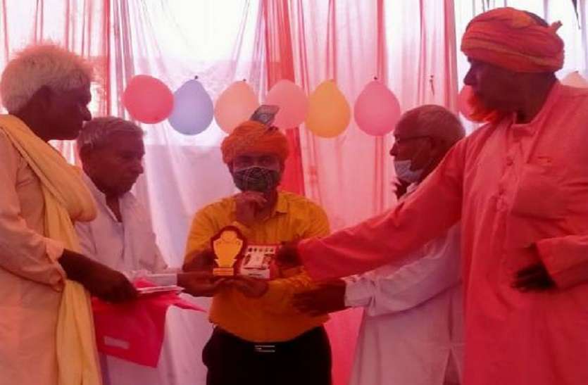 नट समाज के उत्थान के लिए बालिका शिक्षा जरूरी: डॉ. ओमप्रकाश नट समाज के उत्थान के लिए बालिका शिक्षा जरूरी: डॉ. ओमप्रकाश