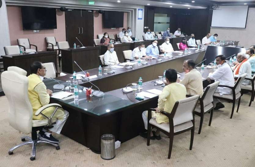 किसानों की जमीनों के मुफ्त में सुधारे जाएंगे रिकॉर्ड किसानों की जमीनों के मुफ्त में सुधारे जाएंगे रिकॉर्ड