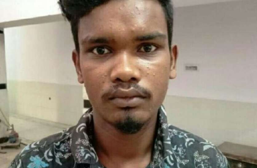 मकान में चोरी का आरोपी गिरफ्तार, लाखों के जेवर बरामद मकान में चोरी का आरोपी गिरफ्तार, लाखों के जेवर बरामद