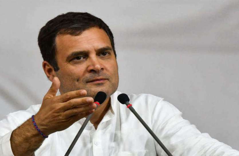 rahul_gandhi.jpg राहुल गांधी ने मोदी सरकार पर साधा निशाना, कहा- रीढ़ गायब होने का गजब मामला है