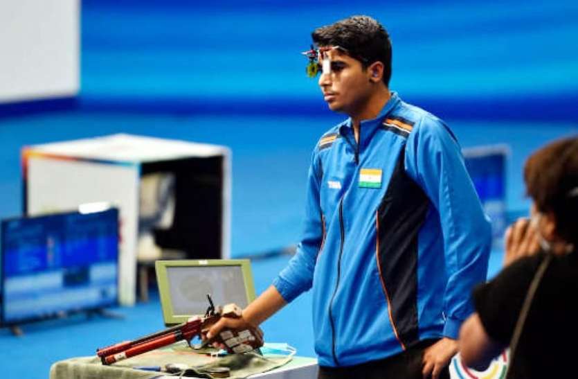 saurabh_chaudhary_0-sixteen_nine.jpg Tokyo Olympics: निशानेबाजी में यूपी के छोरे ने दिखाया कमाल, मेडल पक्का कर फाइनल में बनाई जगह