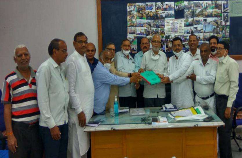 Gujarat: वस्राल में बनेगा क्षत्रिय समाज का भवन Gujarat: वस्राल में बनेगा क्षत्रिय समाज का भवन