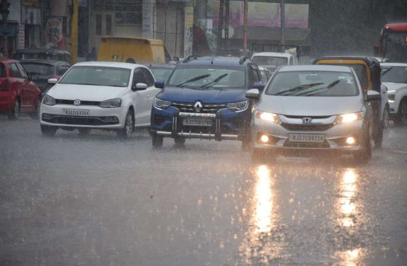 rain.jpg अगले दो दिनों में हो सकती है जोरदार बारिश, सावन में जमकर बरसेंगे मेघ